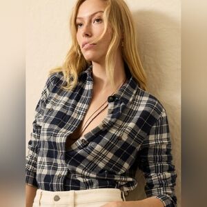 Ladies Faherty plaid sweater shirt size small Legend